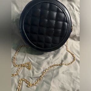 New circle crossbody bag